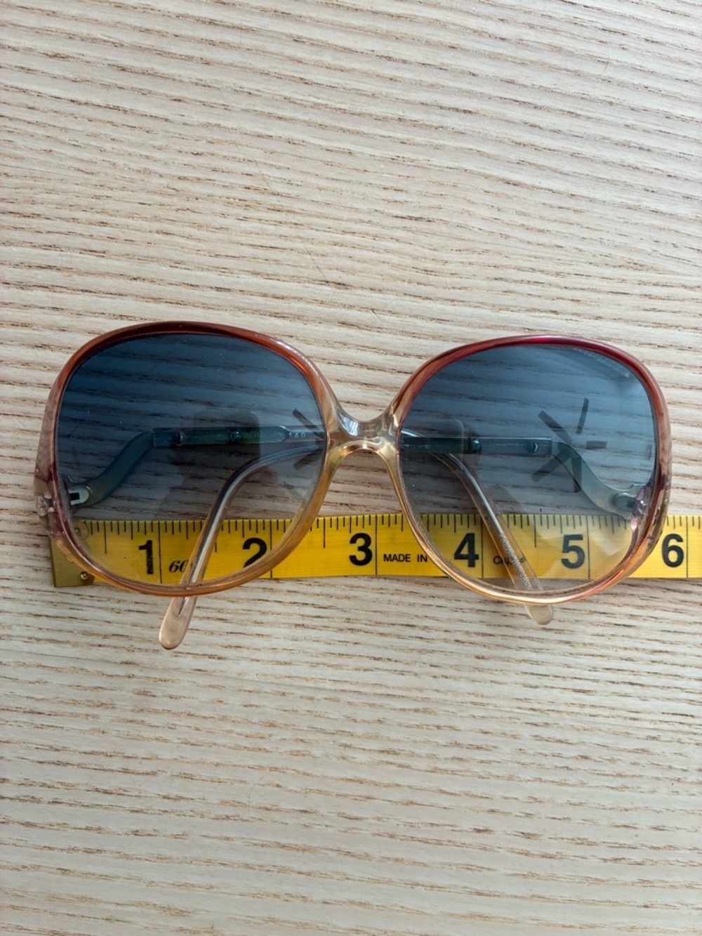 Vintage Oversized Drop Temple Gradient Women's Sunglasses - Picture 6 of 8
